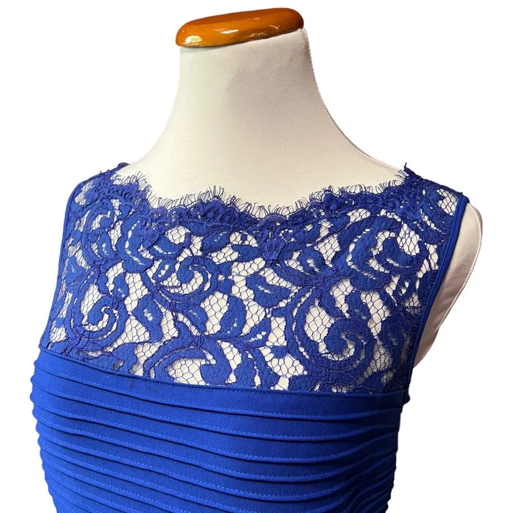 Tadashi Shoji Cobalt Blue Horizontal Pleated Bodycon dress with Lace Bod… - Picture 7 of 8